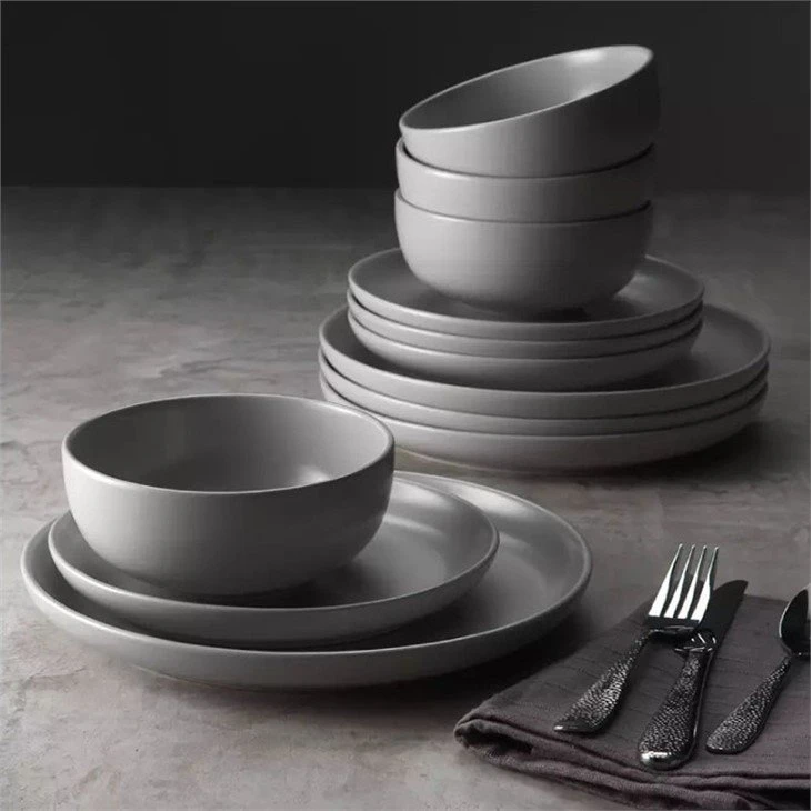 dinner set for 4 -4